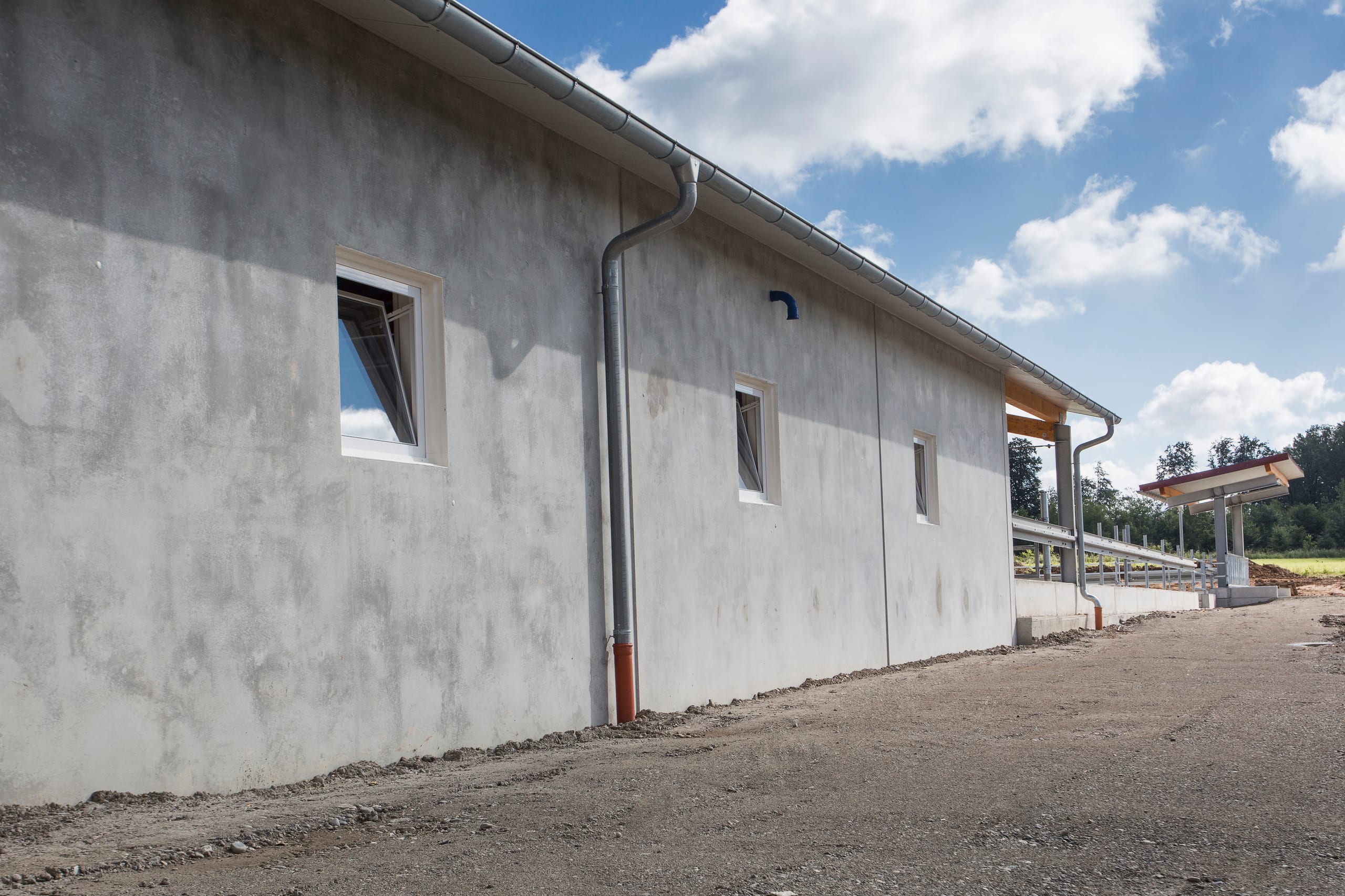 Landwirtschaftliche Halle mit Betonfertigteilwänden – Agrarbau Härle Bau